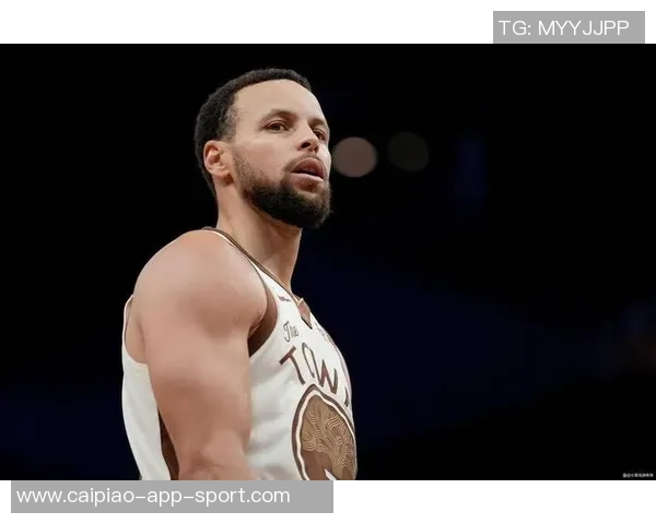 克尼佩尔新秀季三分球命中数追平库里仅用30场比赛展现惊人实力 克尼佩尔新秀季三分球命中数追平库里仅用30场比赛展现惊人实力